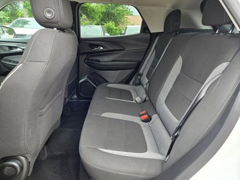 Used 2025 Chevrolet TrailBlazer LT AWD/4WD image 25