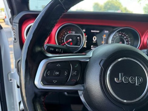 Used 2022 Jeep Wrangler Unlimited Rubicon w/ Cold Weather Group AWD/4WD image 20