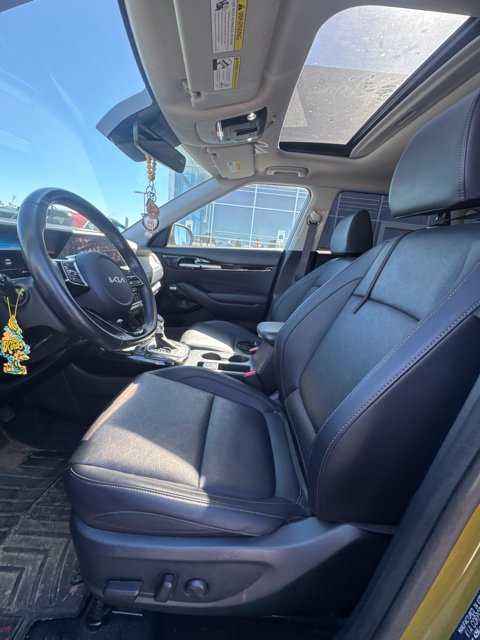 Certified 2024 Kia Seltos SX w/ SX Sunroof Package AWD/4WD image 13
