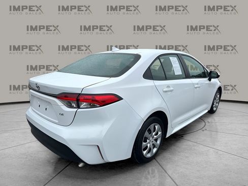 Used 2023 Toyota Corolla LE image 5