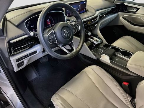 Used 2024 Acura MDX w/ Technology Package FWD image 9