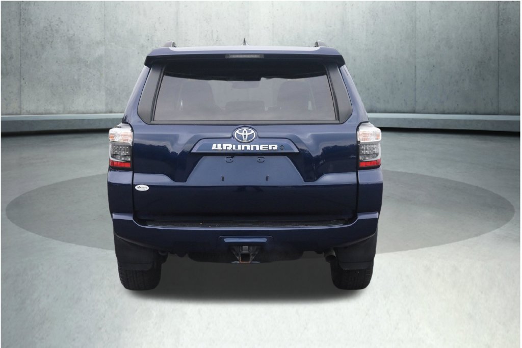 Used 2023 Toyota 4Runner SR5 Premium w/ Moonroof Package AWD/4WD image 12