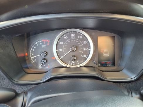 Used 2020 Toyota Corolla LE FWD image 21