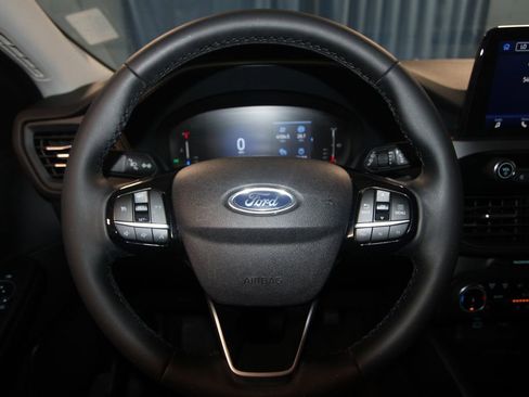 Used 2023 Ford Escape Active AWD/4WD image 11
