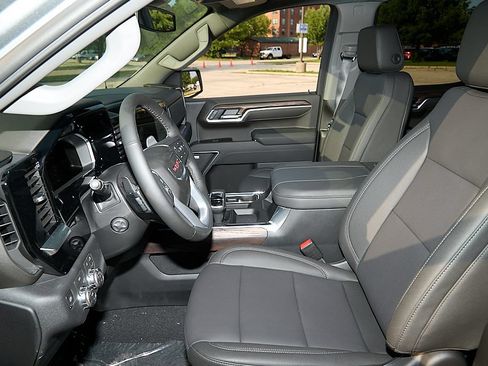 New 2026 GMC Sierra 1500 SLT w/ SLT Convenience Package AWD/4WD image 27