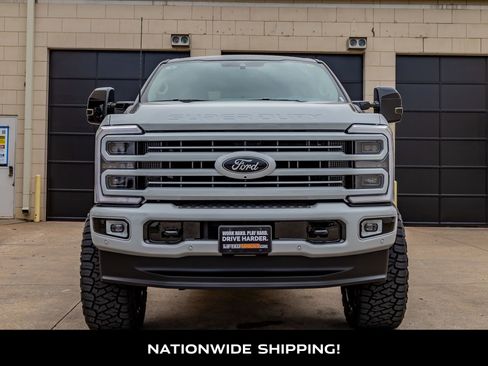 Used 2026 Ford F250 Platinum w/ Platinum Plus Package image 4