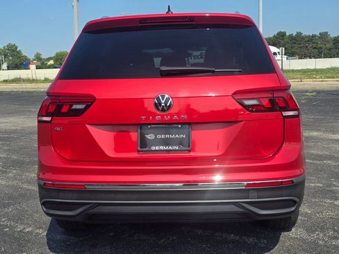 Used 2023 Volkswagen Tiguan SE FWD image 14