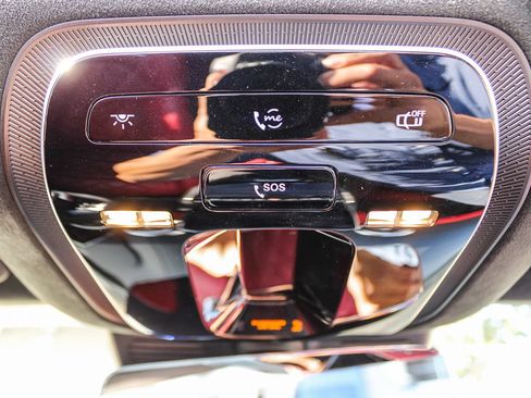 Used 2024 Mercedes-Benz SL 63 AMG S e Performance 4MATIC w/ Manufactur Interior Package image 17