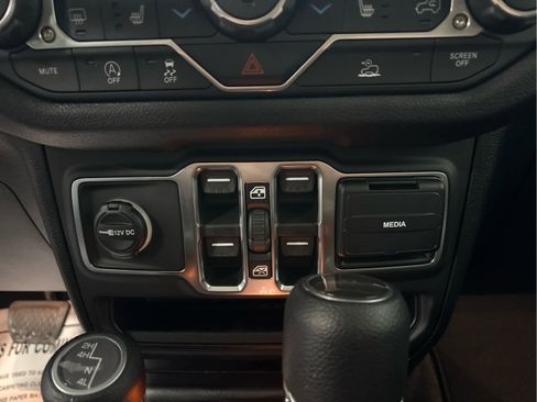 New 2026 Jeep Gladiator Sport image 16