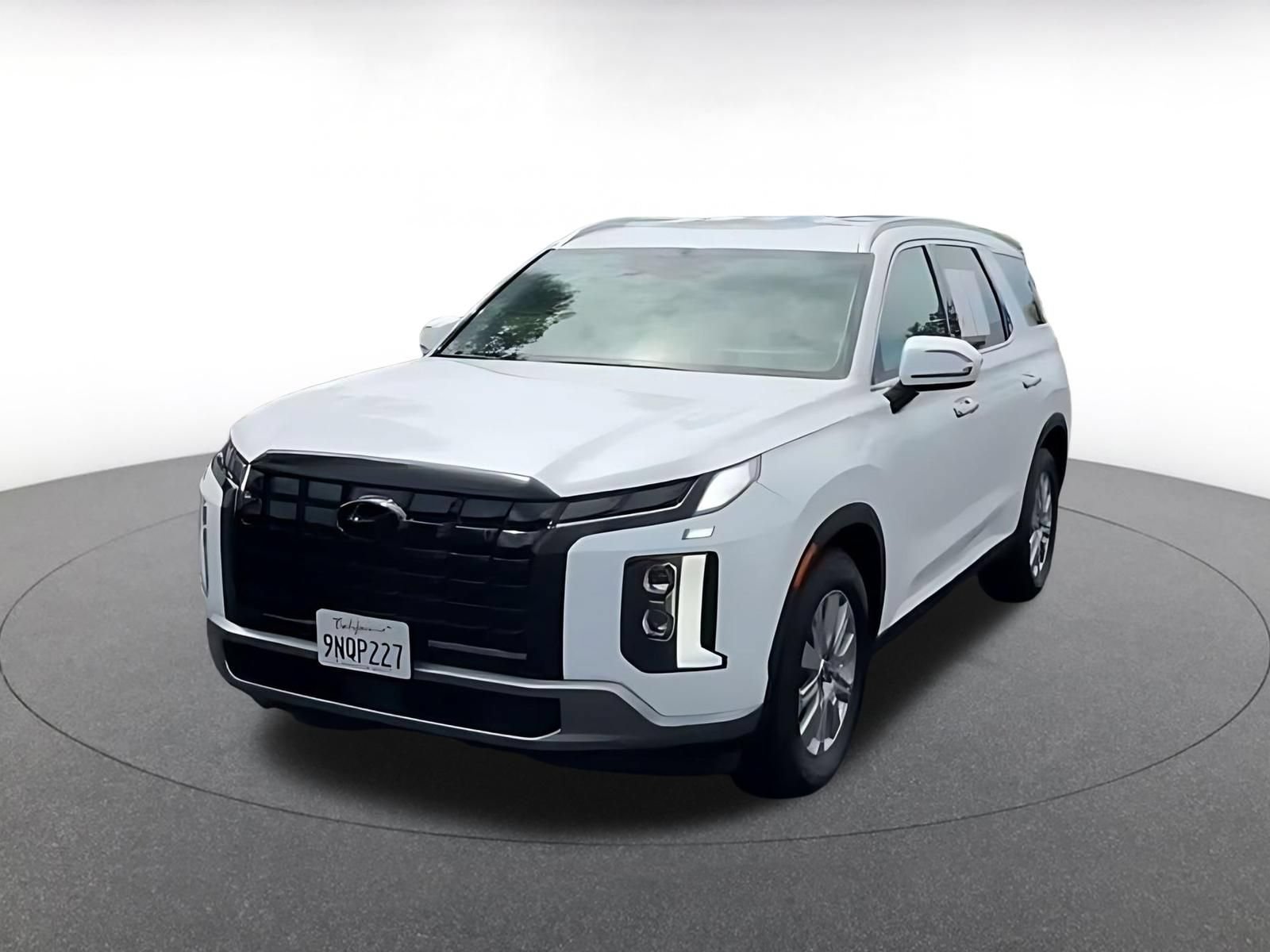 Used 2025 Hyundai Palisade SEL FWD image 6