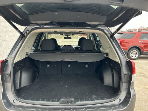 Used 2022 Subaru Forester Premium image 17