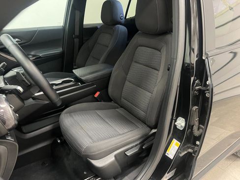 Used 2025 Chevrolet Equinox LT FWD image 28
