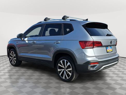 Used 2022 Volkswagen Taos SE image 7