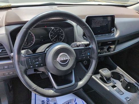 Used 2023 Nissan Rogue SV w/ SV Premium B Package FWD image 13