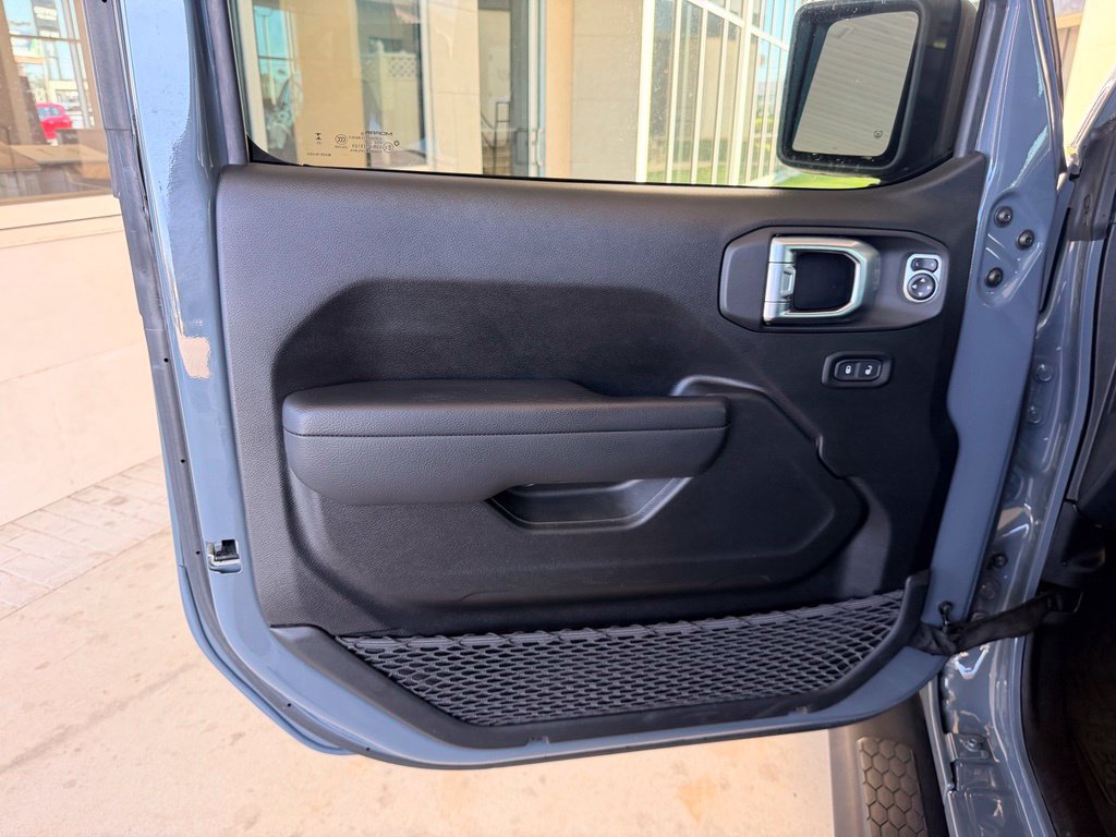 Used 2024 Jeep Wrangler Sport AWD/4WD image 11