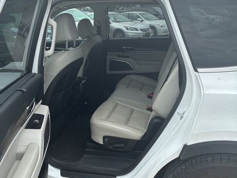 Used 2020 Kia Telluride EX w/ Towing Package AWD/4WD image 14