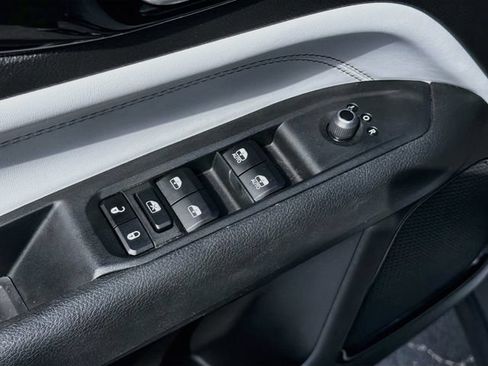 Used 2023 Jeep Compass Limited AWD/4WD image 18