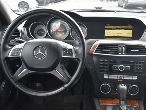 Used 2012 Mercedes-Benz C 300 4MATIC Sedan image 9