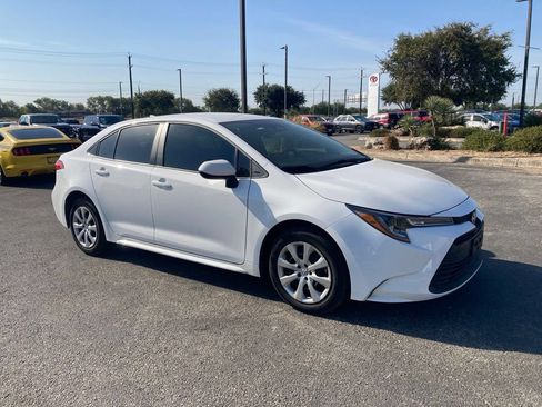 Certified 2026 Toyota Corolla LE FWD image 2