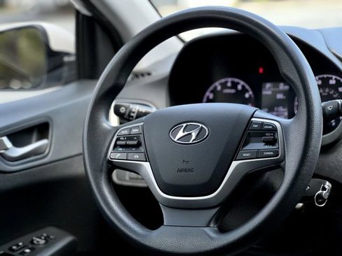 Used 2021 Hyundai Accent SE image 34