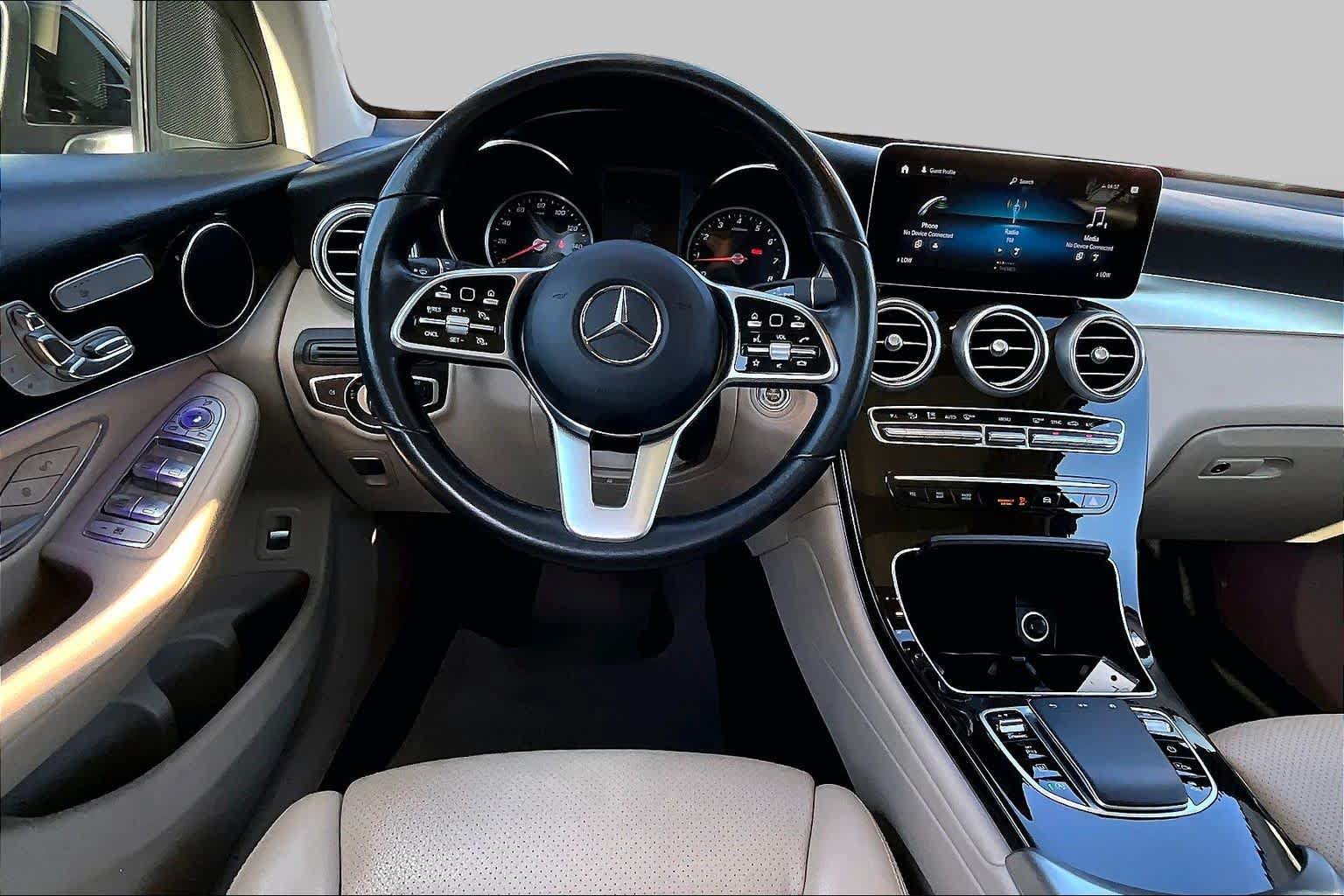 Used 2021 Mercedes-Benz GLC 300 image 8