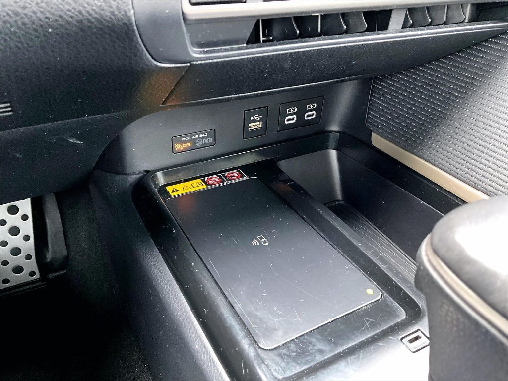 Used 2025 Toyota Camry SE FWD image 27