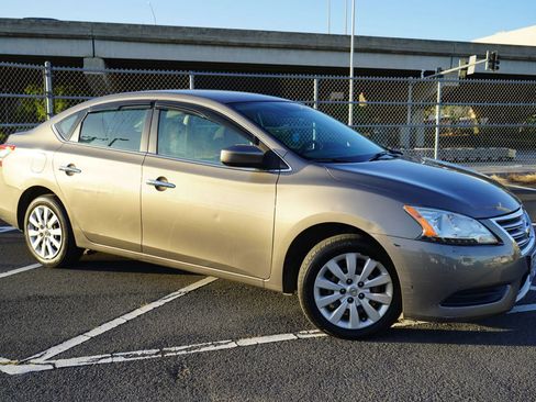 Used 2015 Nissan Sentra SV FWD image 5