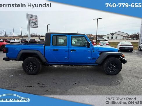 Used 2024 Jeep Gladiator Sport AWD/4WD image 36