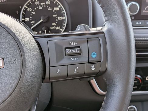 Certified 2023 Nissan Rogue SV w/ SV Premium B Package AWD/4WD image 17