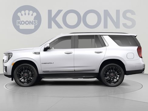 Used 2023 GMC Yukon Denali AWD/4WD image 2