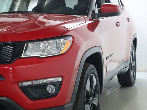 Used 2018 Jeep Compass Latitude w/ Popular Equipment Group image 4