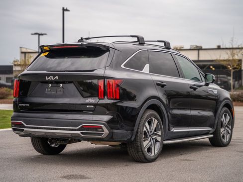 Used 2023 Kia Sorento SX Prestige image 7