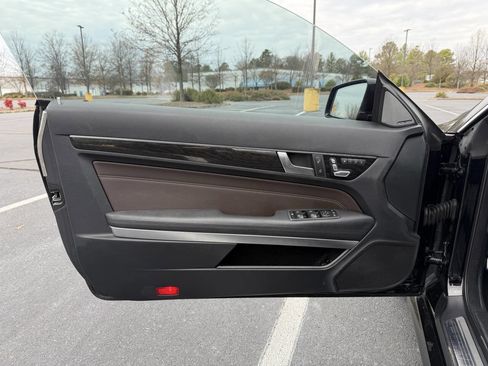 Used 2016 Mercedes-Benz E 400 4MATIC Coupe image 11