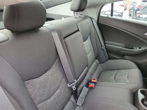 Used 2018 Chevrolet Volt LT w/ Comfort Package image 26
