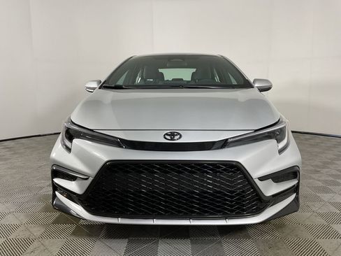 New 2026 Toyota Corolla SE image 2