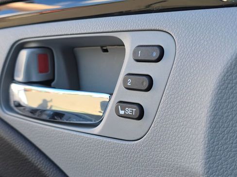 Used 2017 Honda Pilot Elite image 64