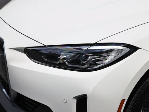 Used 2024 BMW i4 eDrive40 w/ Premium Package RWD image 13