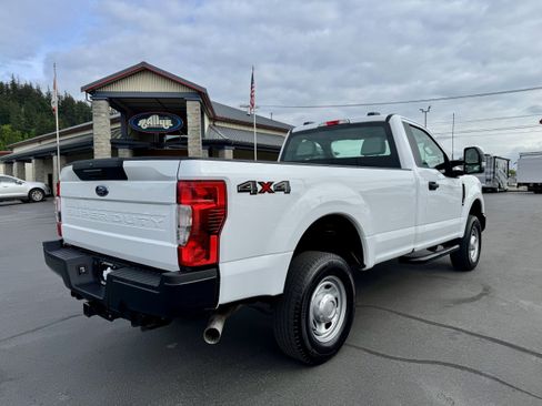 Used 2022 Ford F250 XL w/ Power Equipment Group AWD/4WD image 4