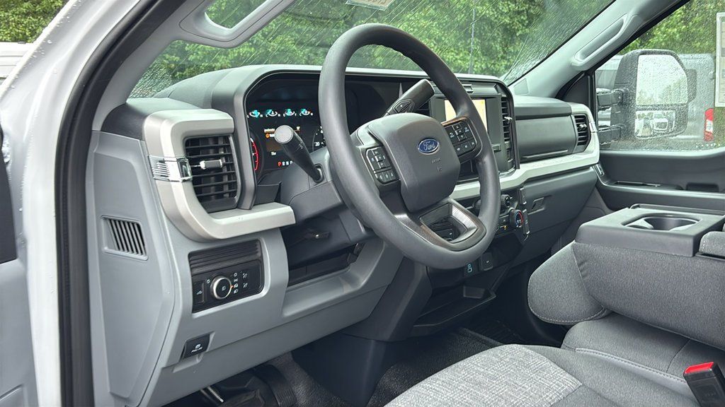 New 2027 Ford F350 XLT w/ Snow Plow Prep Package AWD/4WD image 7