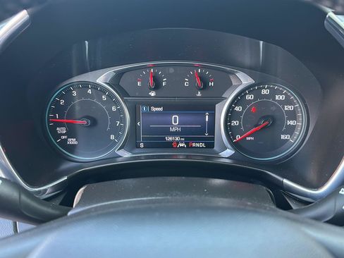 Used 2021 Chevrolet Equinox LT w/ Driver Convenience Package FWD image 10