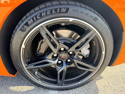 Used 2024 Chevrolet Corvette Stingray Preferred Conv w/ Z51 Performance Package RWD image 29