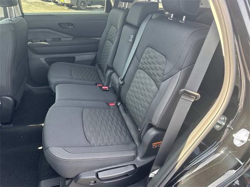 New 2026 Nissan Pathfinder SV image 16