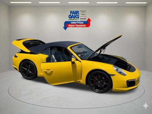 Used 2019 Porsche 911 Carrera RWD image 36
