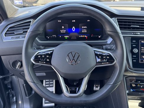 Certified 2024 Volkswagen Tiguan SE R-Line FWD image 18