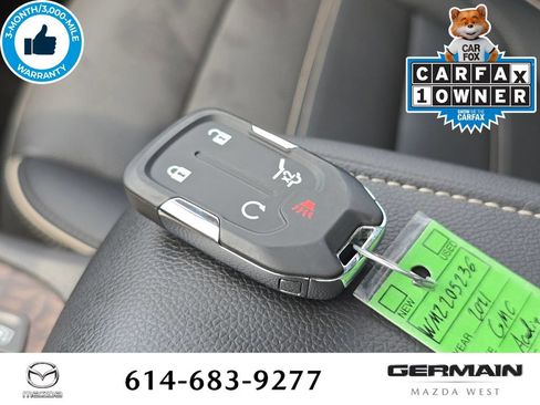Used 2021 GMC Acadia Denali w/ Denali Technology Package FWD image 35