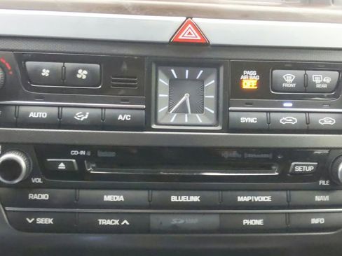 Used 2015 Hyundai Genesis 5.0 image 26