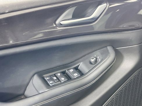 Used 2023 Jeep Grand Cherokee Altitude image 17