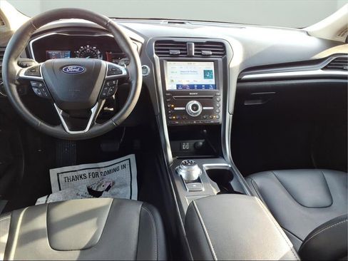 Used 2020 Ford Fusion Titanium image 9