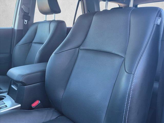 Used 2024 Toyota 4Runner Limited AWD/4WD image 11