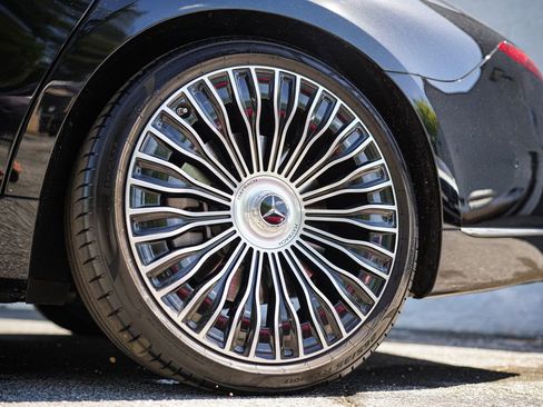Used 2023 Mercedes-Benz Maybach S 680 4MATIC image 19